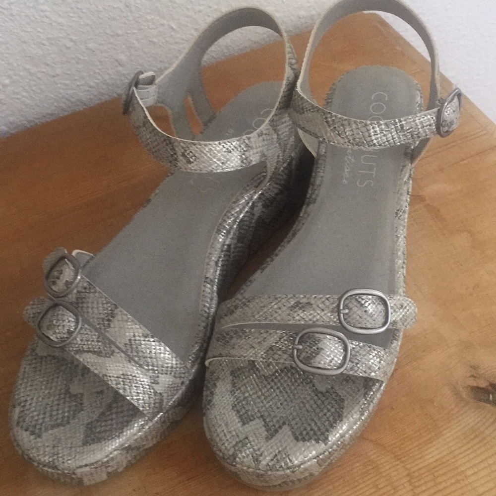 Leather silver snake pattern  platform sandals